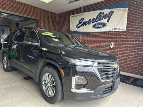 Used 2022 Chevrolet Traverse LT AWD/4WD image 1