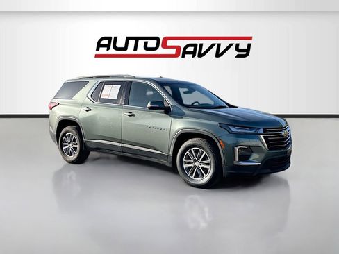 Used 2023 Chevrolet Traverse LT FWD image 1