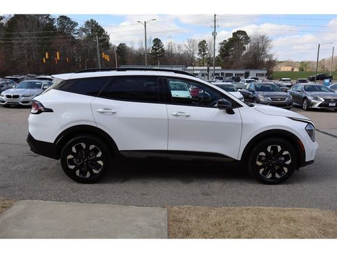 Used 2023 Kia Sportage X-Line w/ X-Line Premium Package image 8