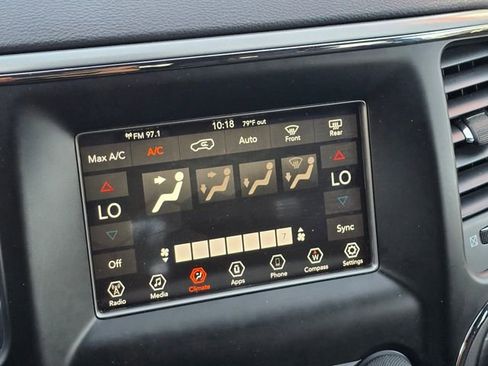 Used 2020 Jeep Grand Cherokee Laredo RWD image 26