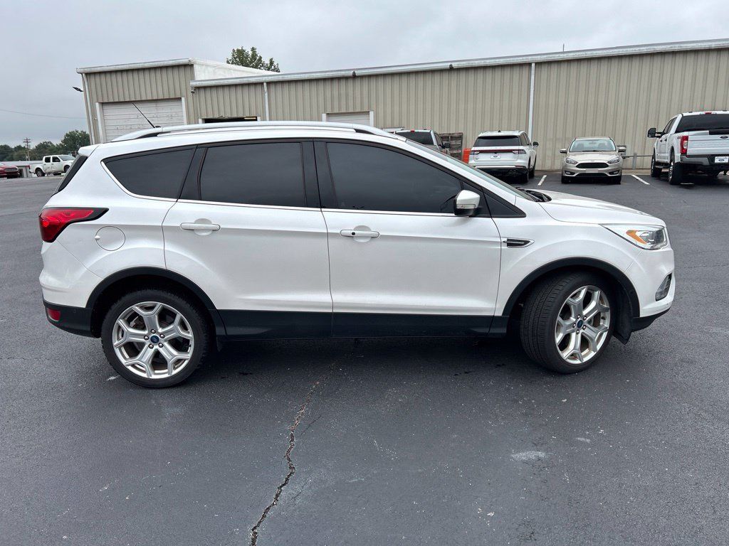 Used 2019 Ford Escape Titanium FWD image 9