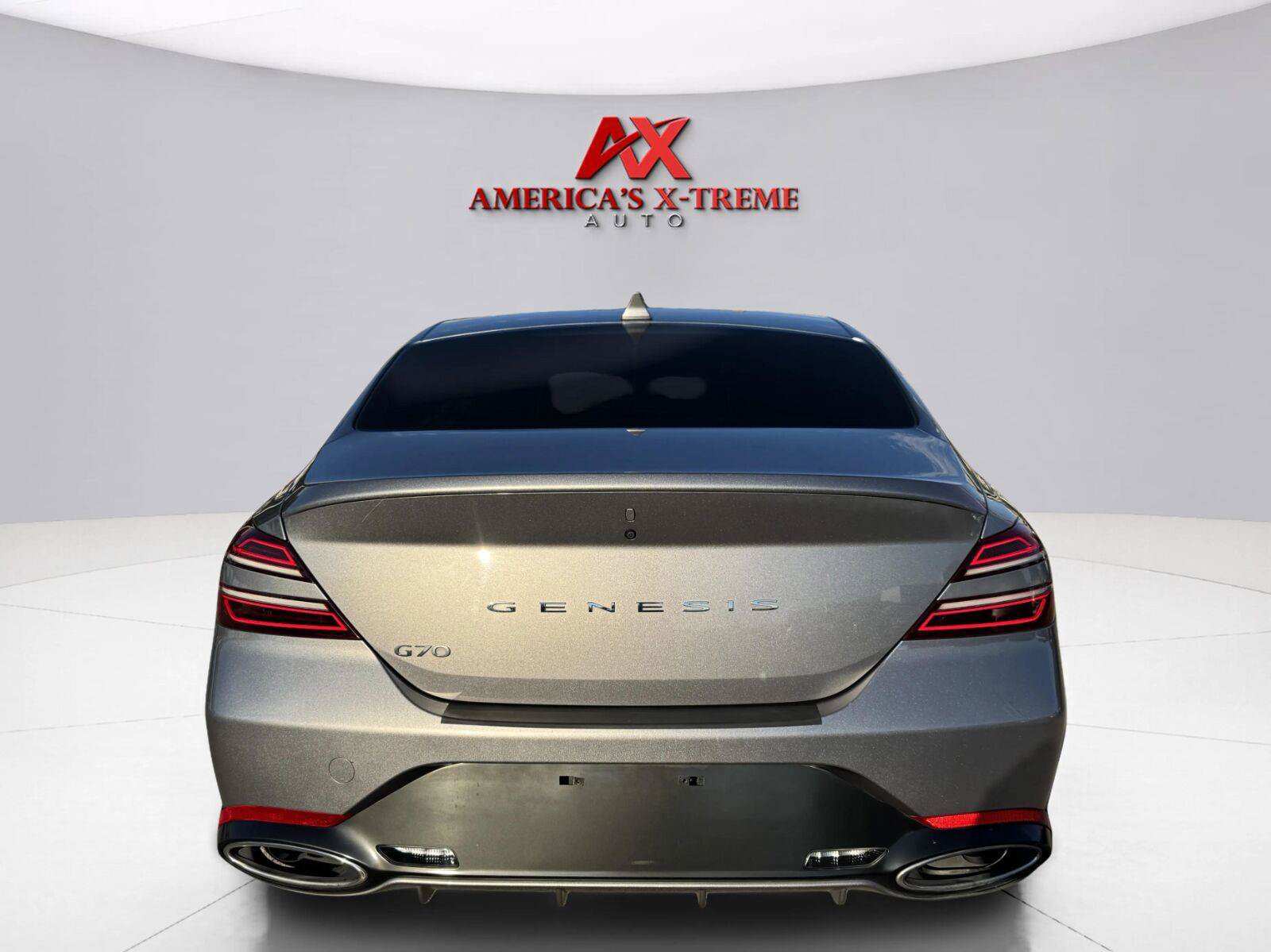 Used 2024 Genesis G70 2.5T RWD image 4