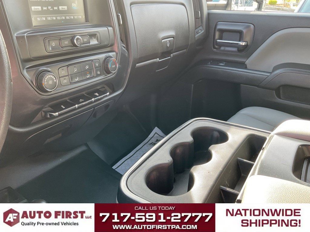 Used 2017 GMC Sierra 3500 4x4 Crew Cab image 32