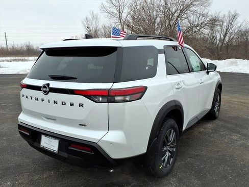 New 2026 Nissan Pathfinder SV image 7