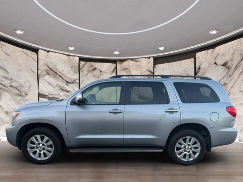 Used 2016 Toyota Sequoia Platinum AWD/4WD image 5