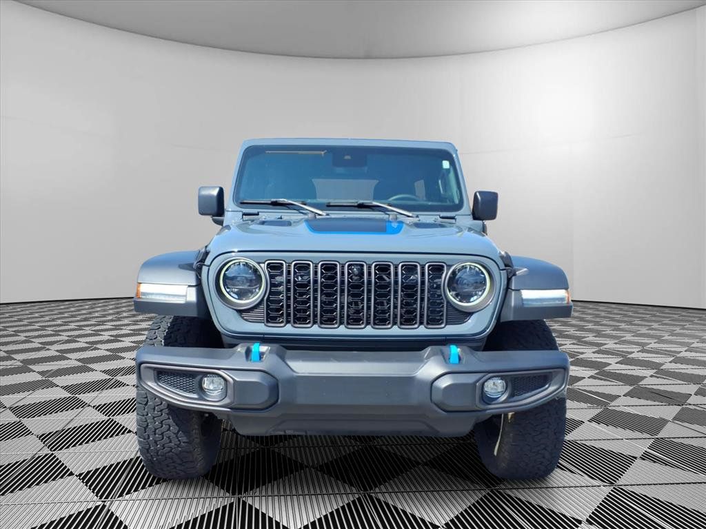 Used 2024 Jeep Wrangler Unlimited Rubicon 4xe w/ Technology Group AWD/4WD image 2
