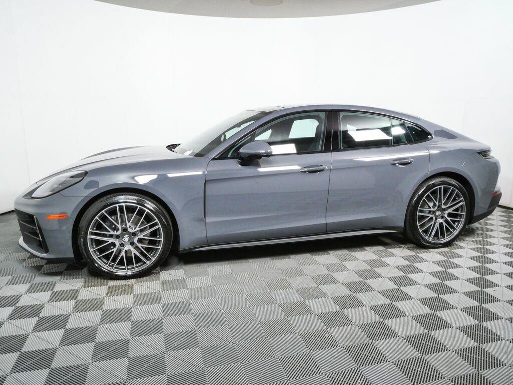 New 2026 Porsche Panamera image 2