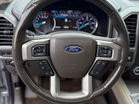 Used 2021 Ford Expedition Max XLT image 8