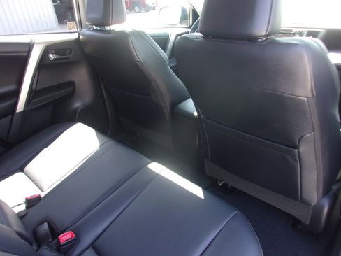 Used 2015 Toyota RAV4 Limited AWD/4WD image 16