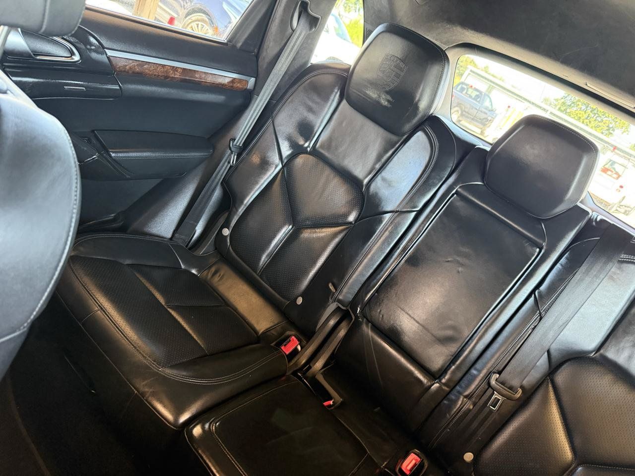 Used 2011 Porsche Cayenne Turbo AWD/4WD image 30