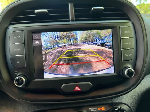 Used 2025 Kia Soul LX w/ LX Technology Package image 20