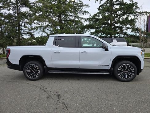 New 2026 GMC Sierra EV Denali image 40