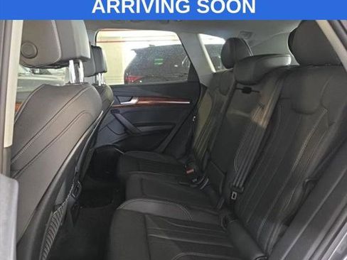 Certified 2023 Audi Q5 e Premium w/ Convenience Package image 11
