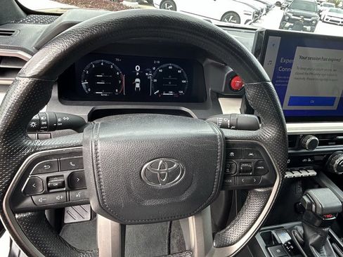 Used 2024 Toyota Tacoma TRD Off-Road image 13