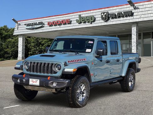 New 2026 Jeep Gladiator Mojave image 2