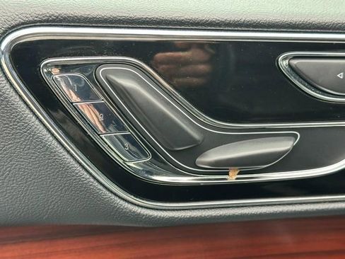 Used 2024 Lincoln Navigator Premiere image 19