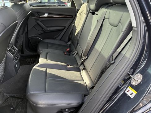 Used 2018 Audi Q5 2.0T Premium Plus w/ Premium Plus Package AWD/4WD image 13