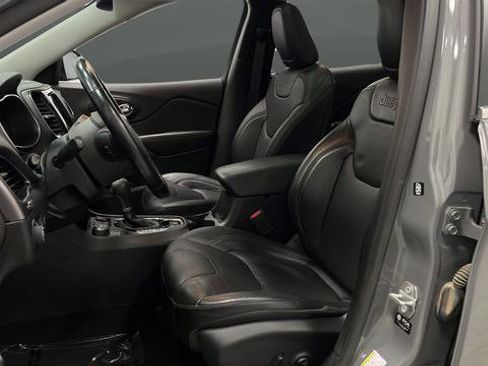 Used 2021 Jeep Cherokee Limited AWD/4WD image 12