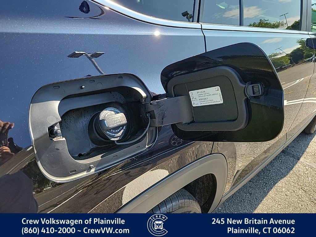 Certified 2023 Volkswagen Atlas SE w/ Panoramic Sunroof Package AWD/4WD image 33