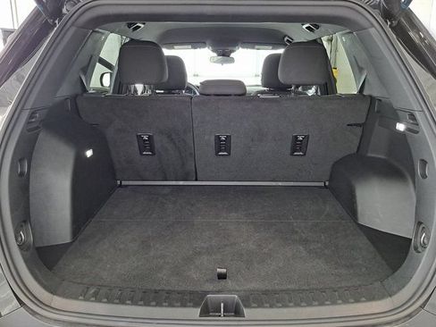 Used 2025 Chevrolet Equinox LT FWD image 26