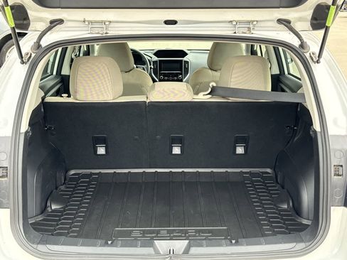 Used 2023 Subaru Impreza Premium image 31