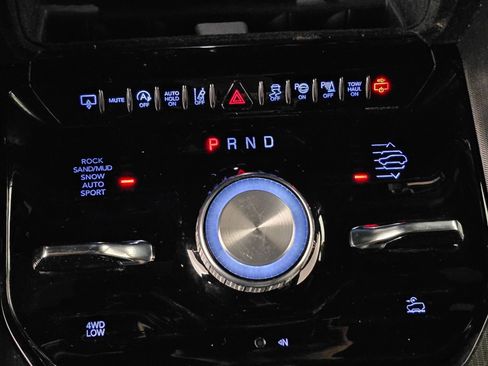 Used 2024 Jeep Grand Wagoneer L Series II w/ Quick Order Packagew 28T image 41