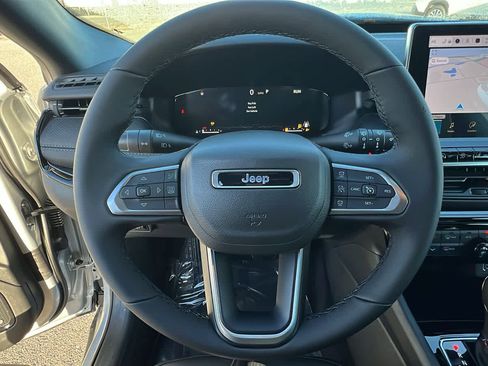 New 2026 Jeep Compass Limited image 18