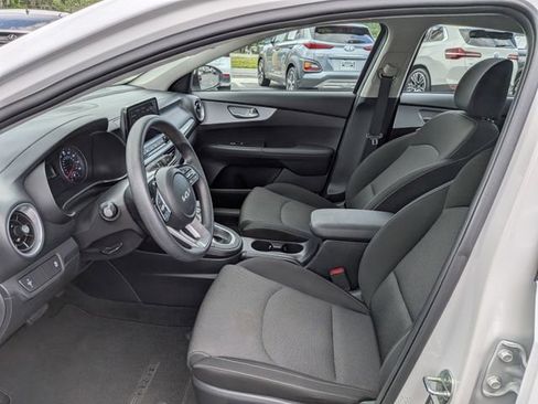 Used 2024 Kia Forte LXS FWD image 18