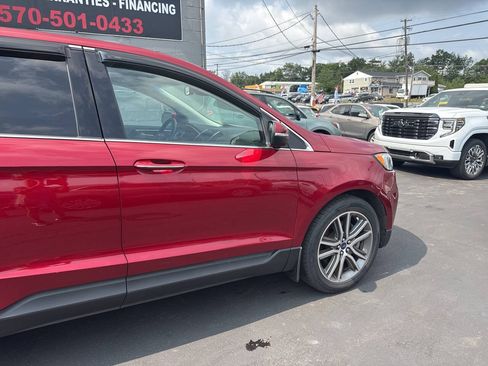 Used 2019 Ford Edge Titanium w/ Cold Weather Package AWD/4WD image 10