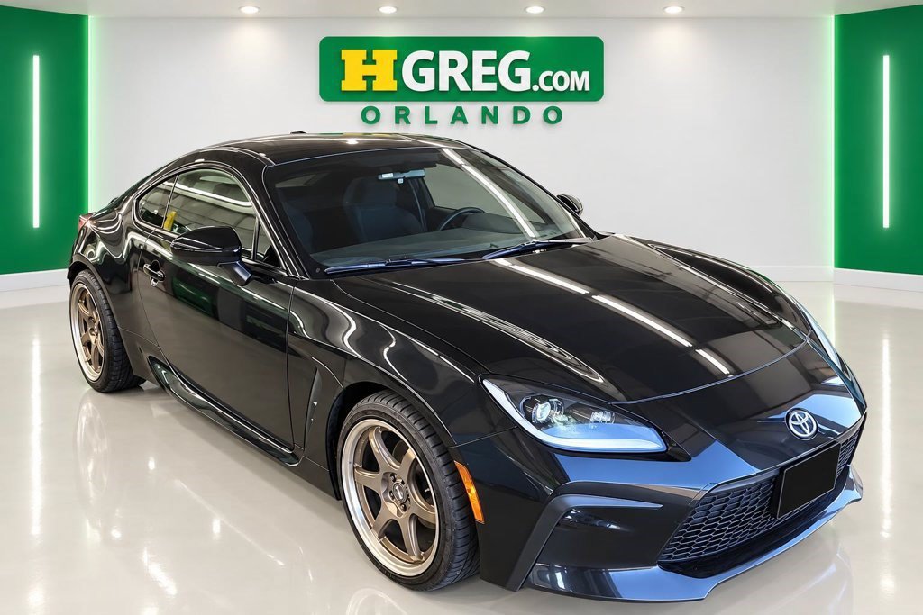 Used 2023 Toyota GR86 w/ ALL Weather Mat Package (TMS) RWD image 4