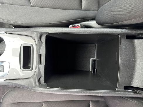 Used 2025 Chevrolet Malibu LT FWD image 21