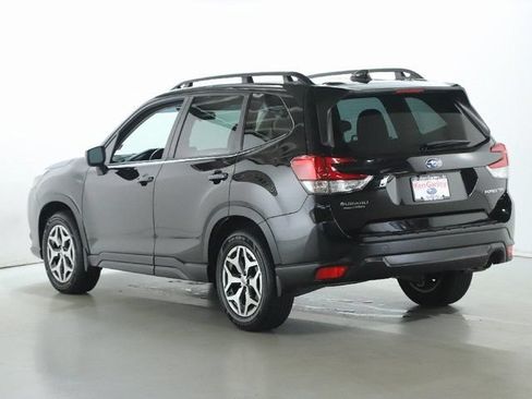 Certified 2023 Subaru Forester Premium AWD/4WD image 43