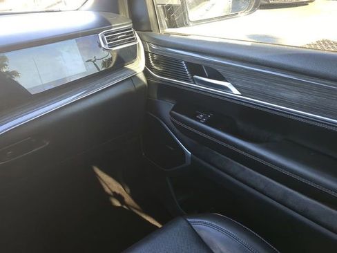 Used 2022 Jeep Wagoneer Series III image 21