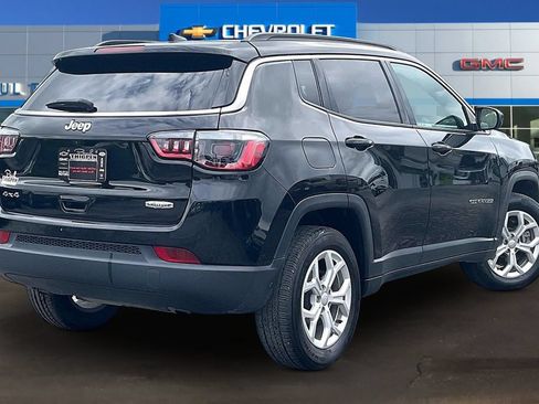 Used 2024 Jeep Compass Latitude AWD/4WD image 6