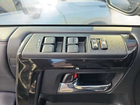 Used 2023 Toyota 4Runner TRD Off-Road Premium w/ Moonroof Package AWD/4WD image 27