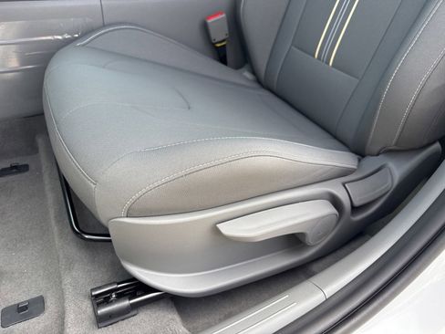 New 2026 Hyundai Elantra SEL Sport FWD image 11