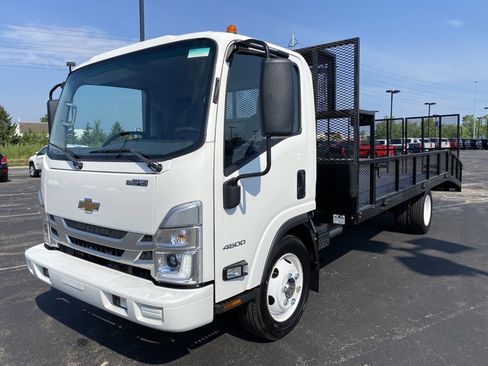 New 2024 Chevrolet Low Cab Forward image 3