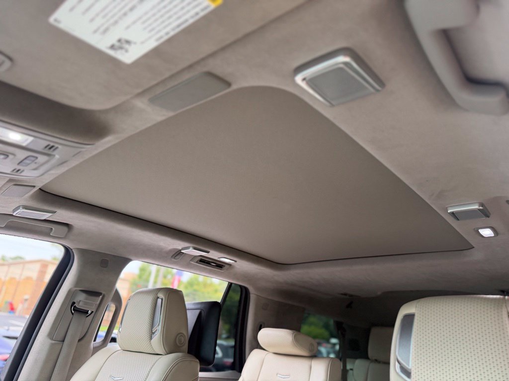 Used 2021 Cadillac Escalade Premium Luxury Platinum w/ LPO, Radiant Package AWD/4WD image 57