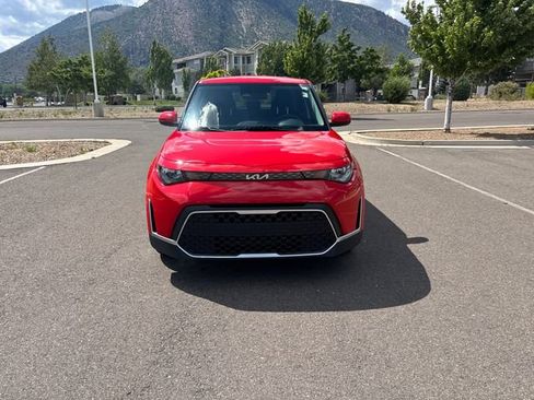 Used 2025 Kia Soul LX FWD image 8