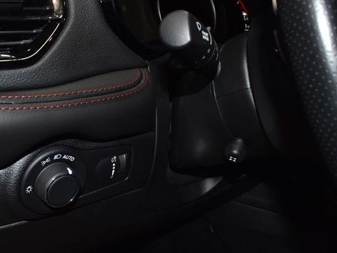 Used 2025 Dodge Durango R/T image 25