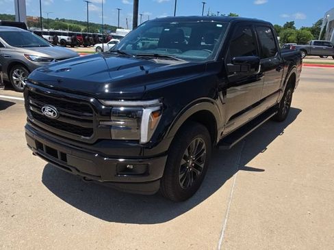 Used 2025 Ford F150 Lariat w/ Equipment Group 501A Mid AWD/4WD image 3