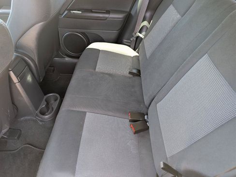 Used 2012 Jeep Compass Latitude AWD/4WD image 15