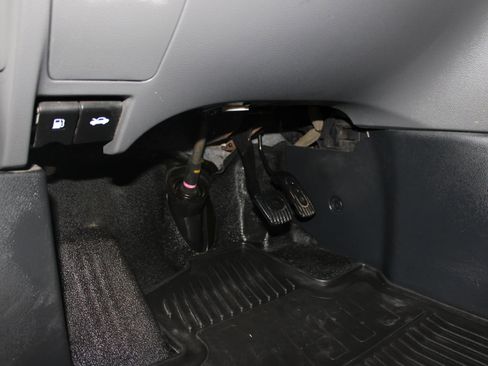 Used 2019 Nissan NV200 S w/ Cruise Control Package image 9