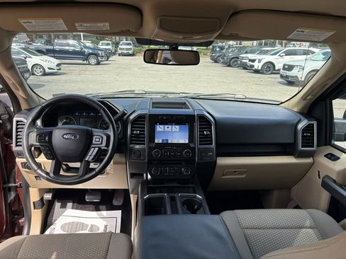 Used 2017 Ford F150 XLT w/ Equipment Group 302A Luxury RWD image 12
