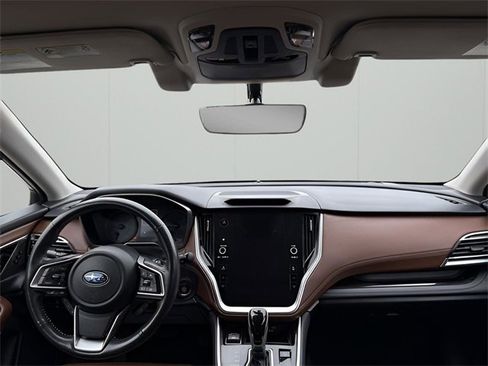 Used 2022 Subaru Outback Touring w/ Popular Package #2 image 17