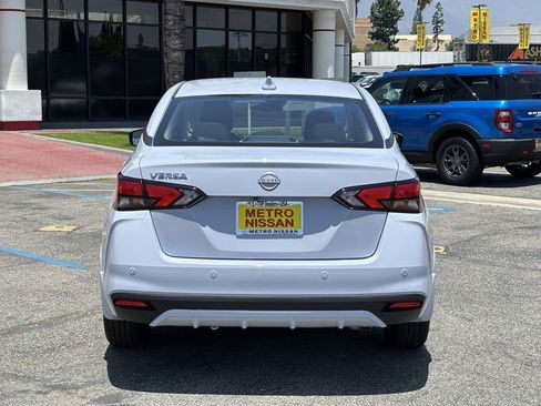 New 2025 Nissan Versa SV w/ Trunk Package image 3