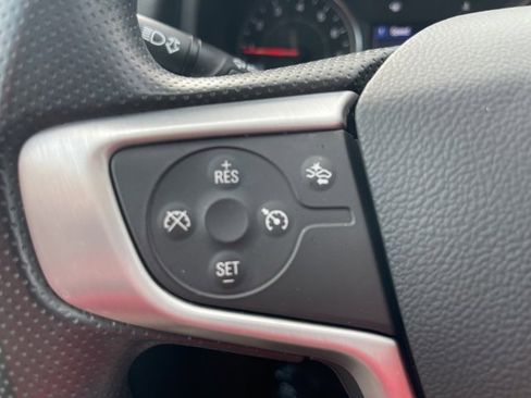 Used 2023 GMC Terrain SLE image 5