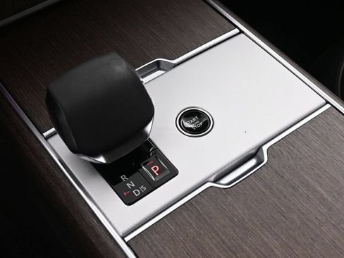 Used 2024 Land Rover Range Rover SE AWD/4WD image 39