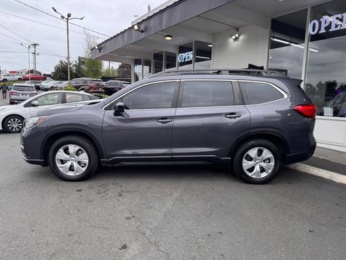 Used 2020 Subaru Ascent 8-Passenger AWD/4WD image 2