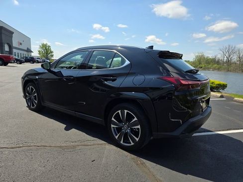 Used 2025 Lexus UX 300h AWD w/ Cold Area Package image 9